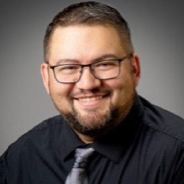 Aaron Gann Headshot-1